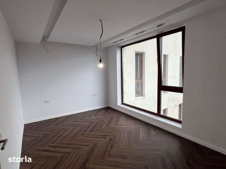 Apartament cu 4 camere în Central
