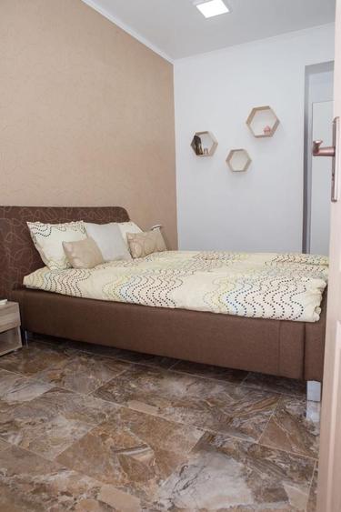 Apartament cu 2 camere decomandat, mobilat în P-ța Maria
