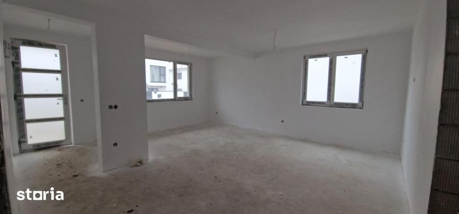Casă cu 3 camere cu Teren 170 Mp în Central