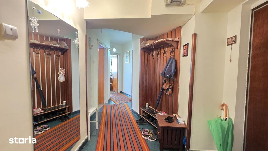 Apartament cu 4 camere decomandat în Pantelimon