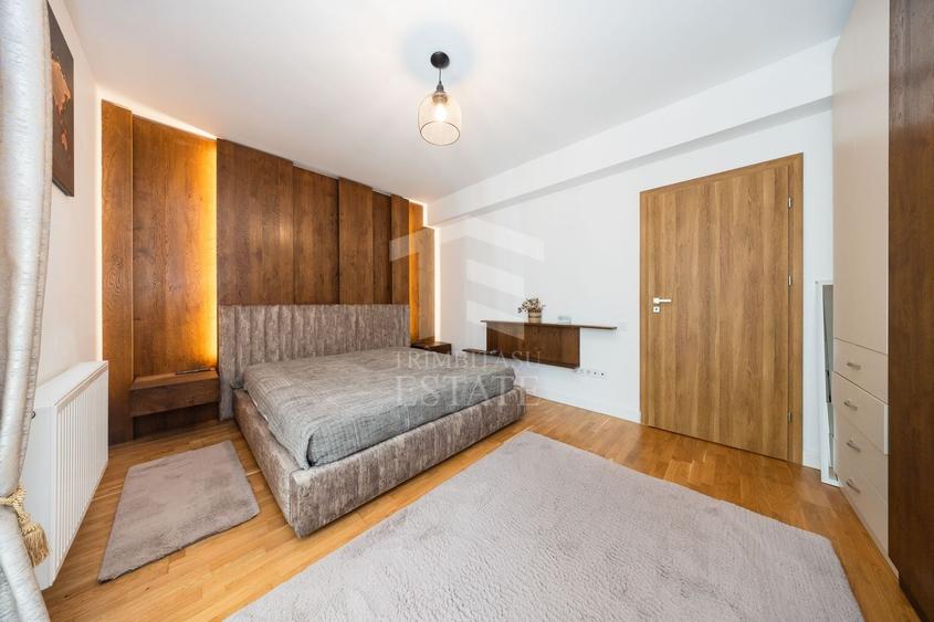 Apartament cu 2 camere semidecomandat, mobilat în Tractorul