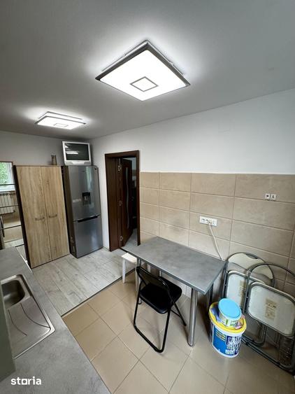 Apartament cu 3 camere în Vitan