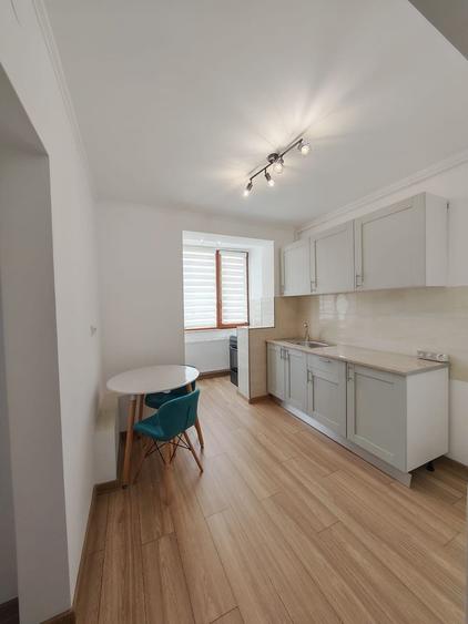 Apartament cu 2 camere decomandat în Astra