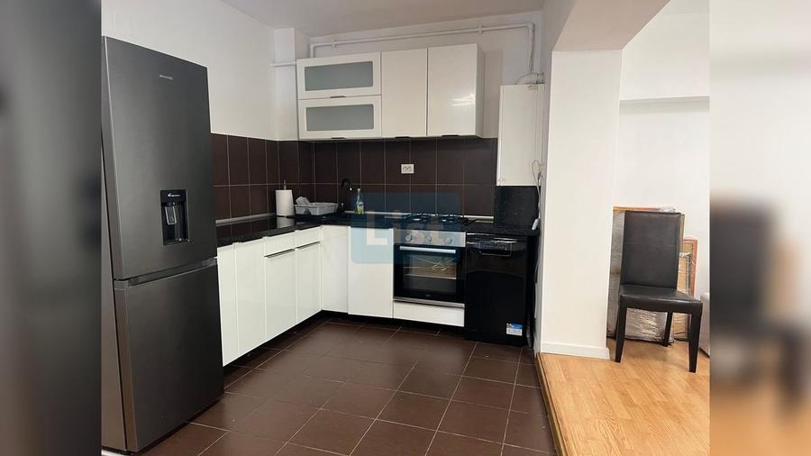 Apartament cu 4 camere semidecomandat, mobilat în Mărăști