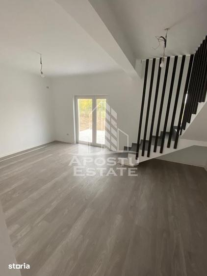 Casă cu 3 camere cu Teren 284 Mp în Remetea Mare