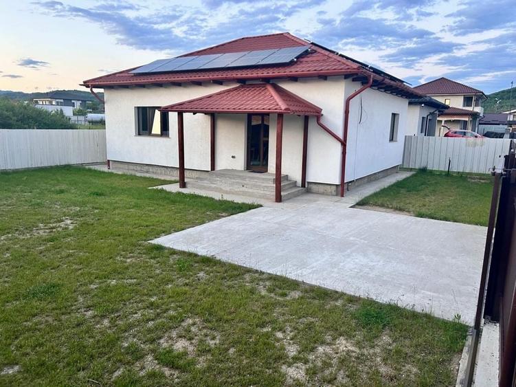 Casă cu 3 camere în Central