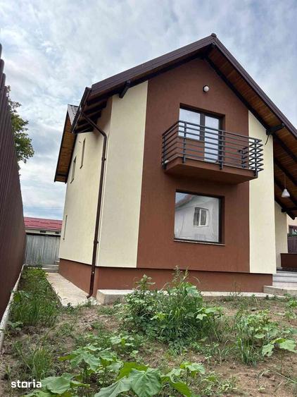 Casă cu 4 camere cu Teren 470 Mp în Șerbănești