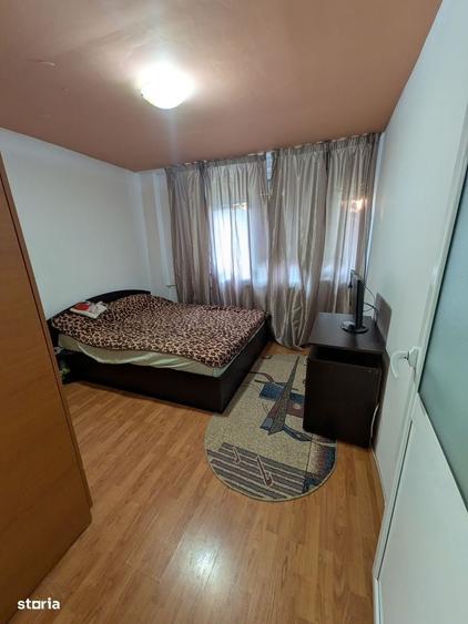 Apartament cu 2 camere semidecomandat în Calea București
