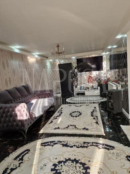 Apartament cu 3 camere semidecomandat în Florești — fotografia 1