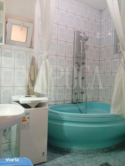 Casă cu 5 camere cu Teren 349 Mp în Iorga
