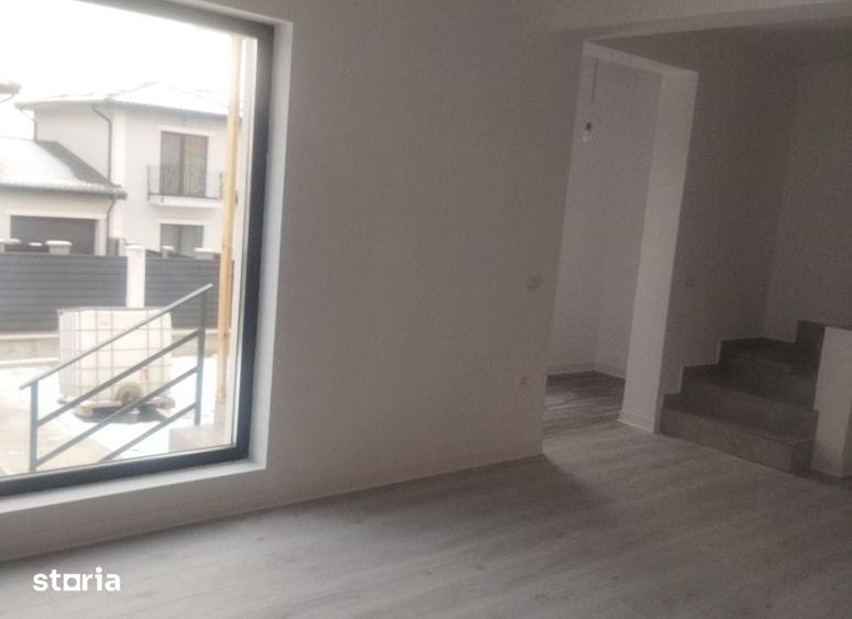 Casă cu 4 camere cu Teren 375 Mp în Miroslava