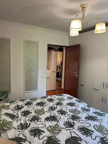 Apartament cu 2 camere decomandat în Arcul de Triumf