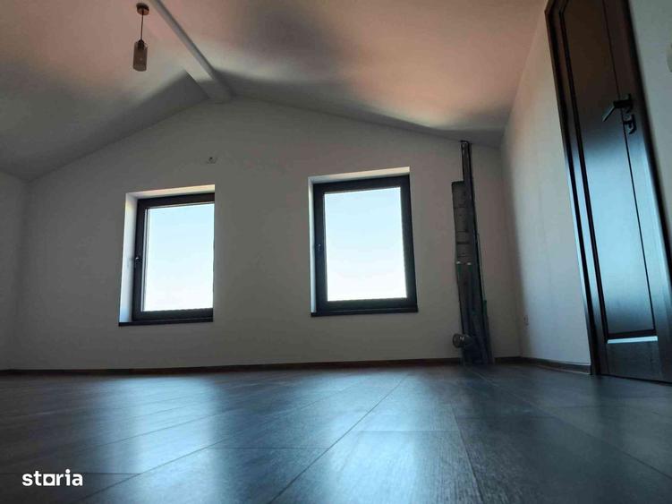 Casă cu 5 camere cu Teren 280 Mp în Brătianu