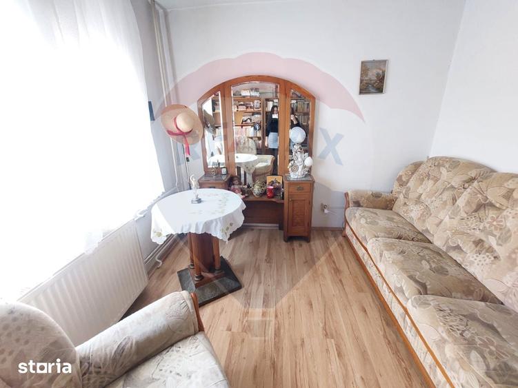 Apartament cu 7 camere în Central