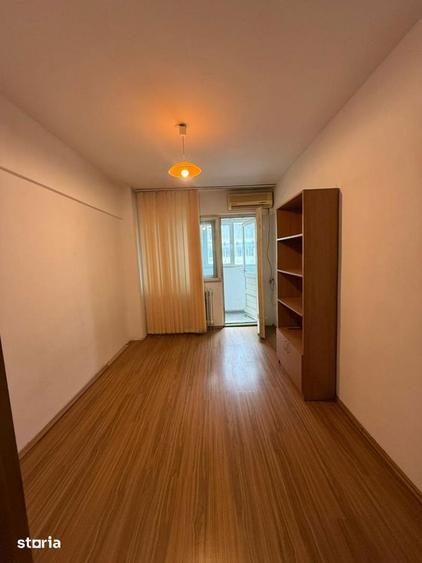 Apartament cu 3 camere decomandat în Floreasca