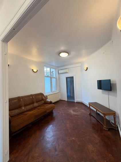 Apartament cu 3 camere semidecomandat în Ultracentral