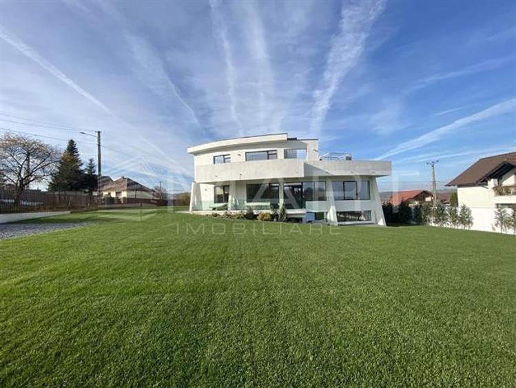 Vila de lux 5 camere +1500mp teren Cisnadie - 6