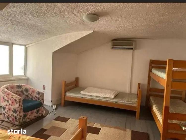 Casă cu 7 camere cu Teren 320 Mp în Armeneasca