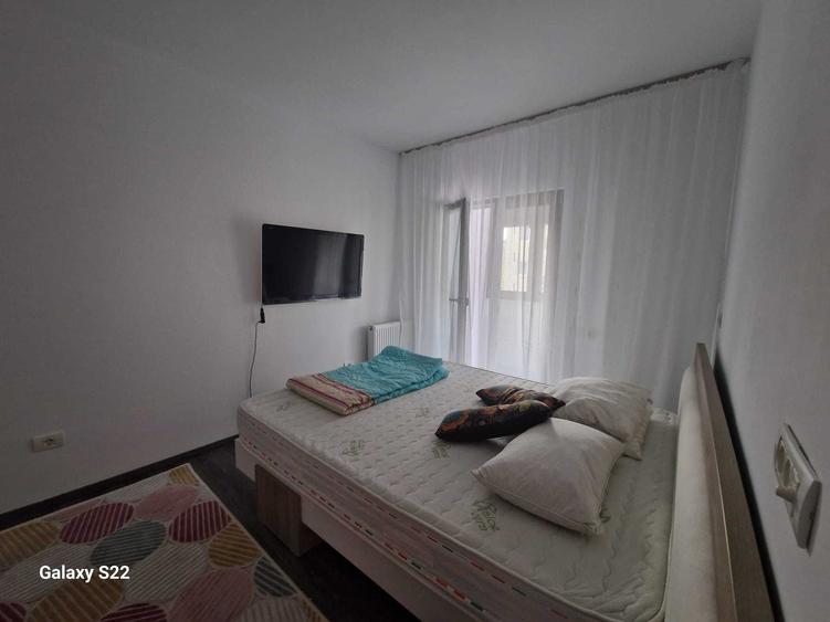 Apartament cu 2 camere semidecomandat în Palazu Mare