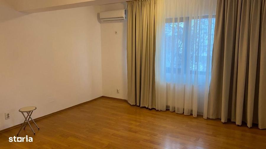 Apartament cu 2 camere semidecomandat în Giurgiului
