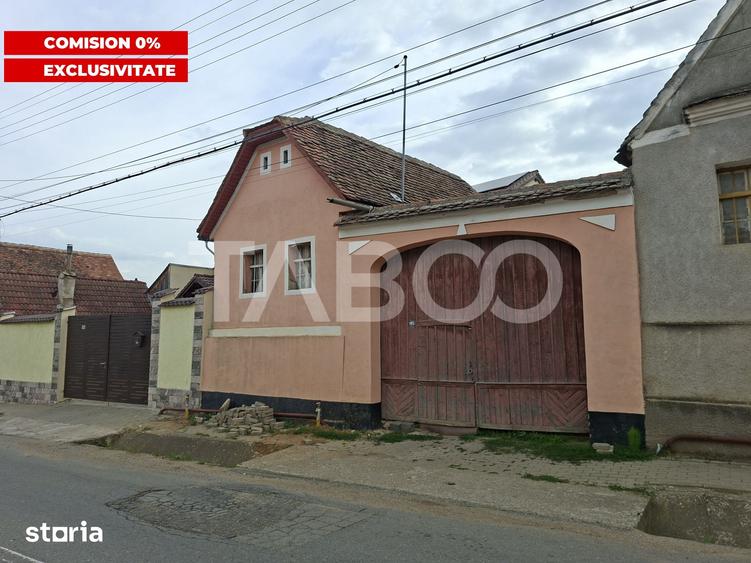 Casă cu 2 camere nedecomandat cu Teren 580 Mp în Axente Sever