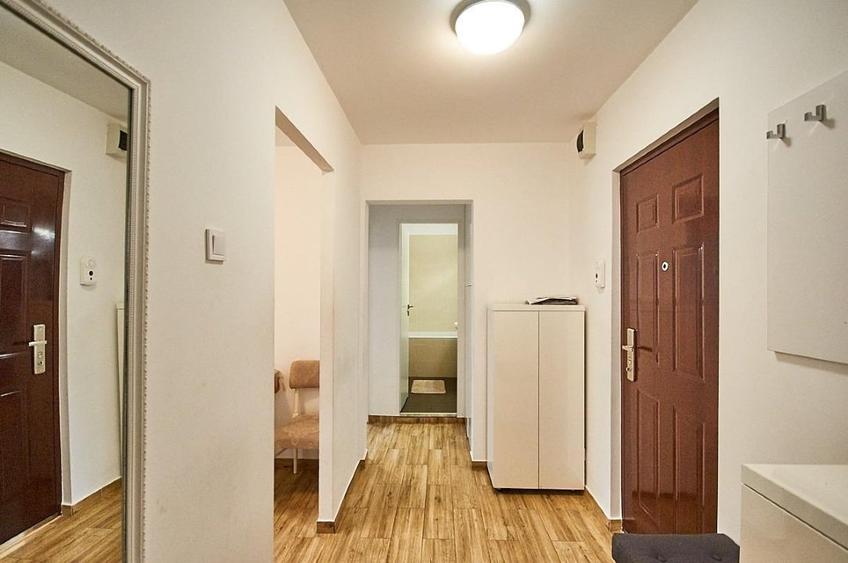 Apartament cu 2 camere decomandat în Zorilor