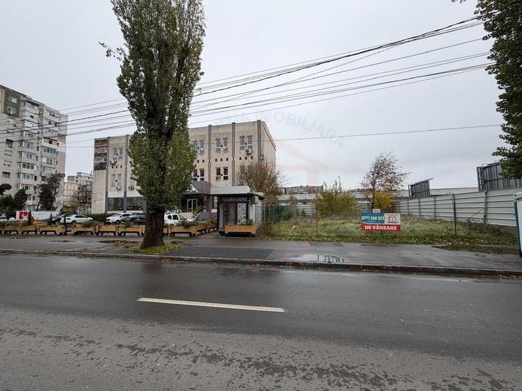 Teren Construcții intravilan de 300 mp, în Micro 21
