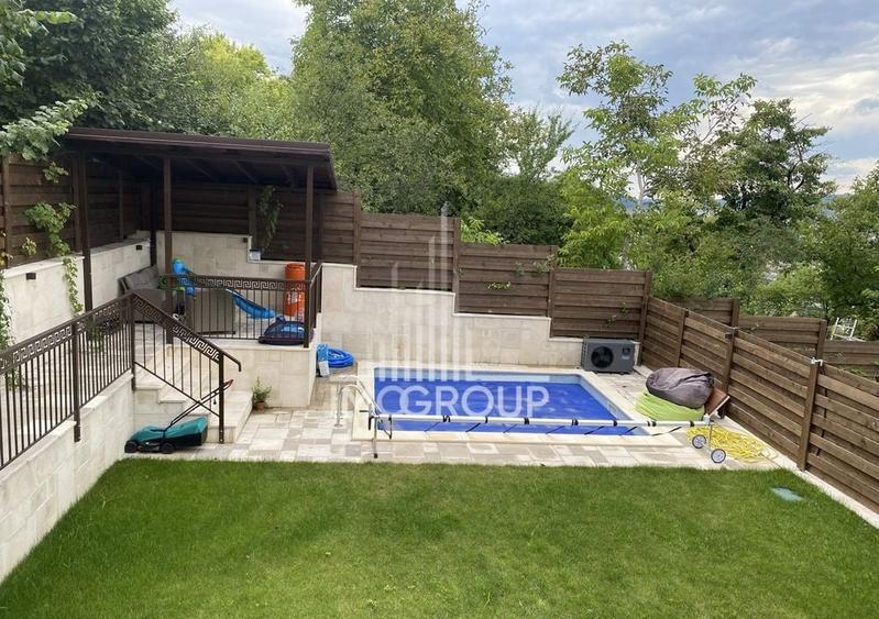 Casă individuală cu 4 camere cu Canalizare în Gruia