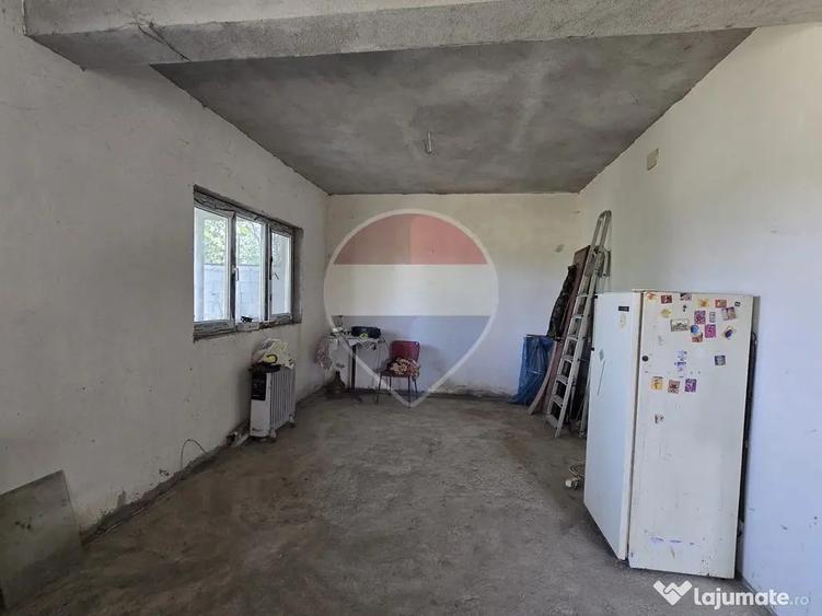 DE VANZARE Casa cu livada langa Lacul Facau 30 min ... - 3