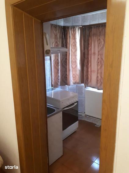 Apartament 2 camere ICFrimu et1/4 ,centrala termica 73 000 euro neg - 9