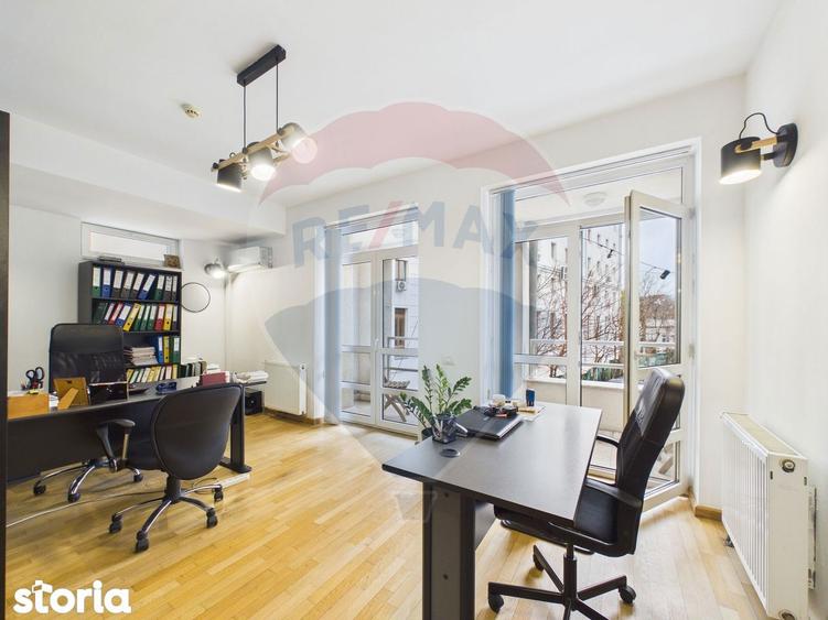 Apartament 4 camere recompartimentat din 3, P-ta Unirii | Parcare - 14