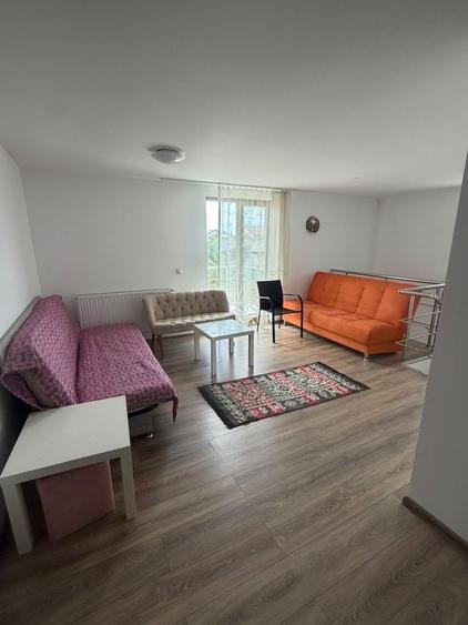 Casă cu 4 camere cu Teren 250 Mp în Central
