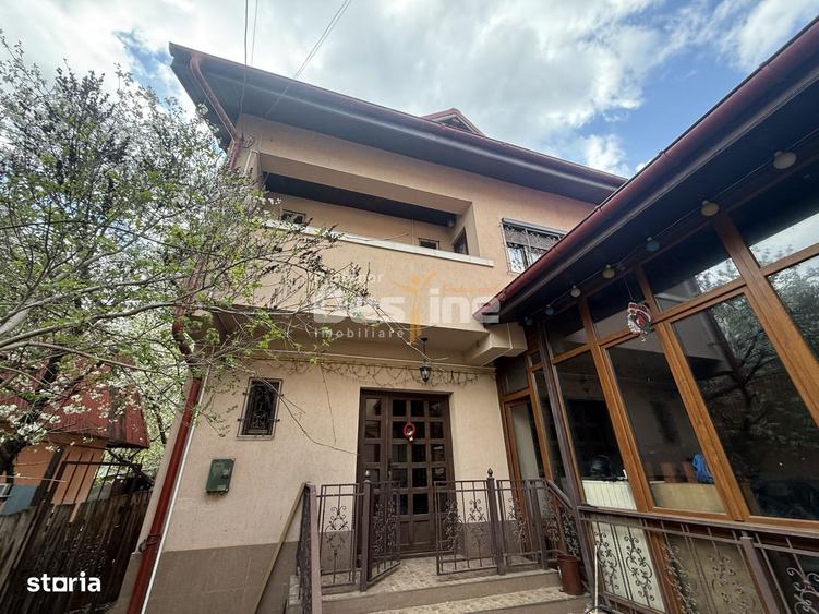 Casă cu 5 camere cu Teren 400 Mp în Crângași