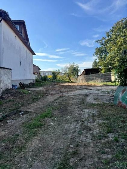 Casă cu 2 camere cu Teren 795 Mp în Turnișor