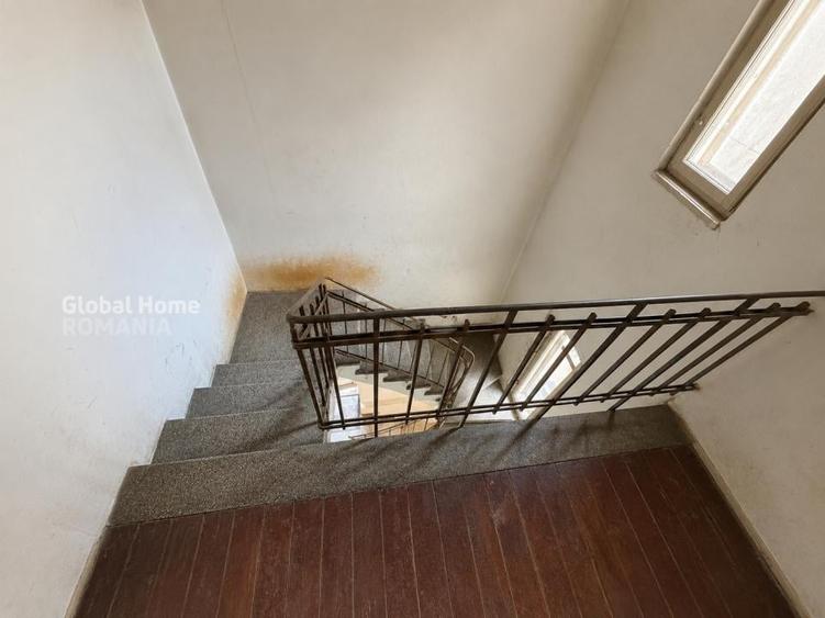 Casă cu 6 camere cu Teren 306 Mp în Vatra Luminoasă