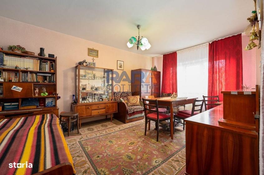 Apartament cu 3 camere decomandat în Horia