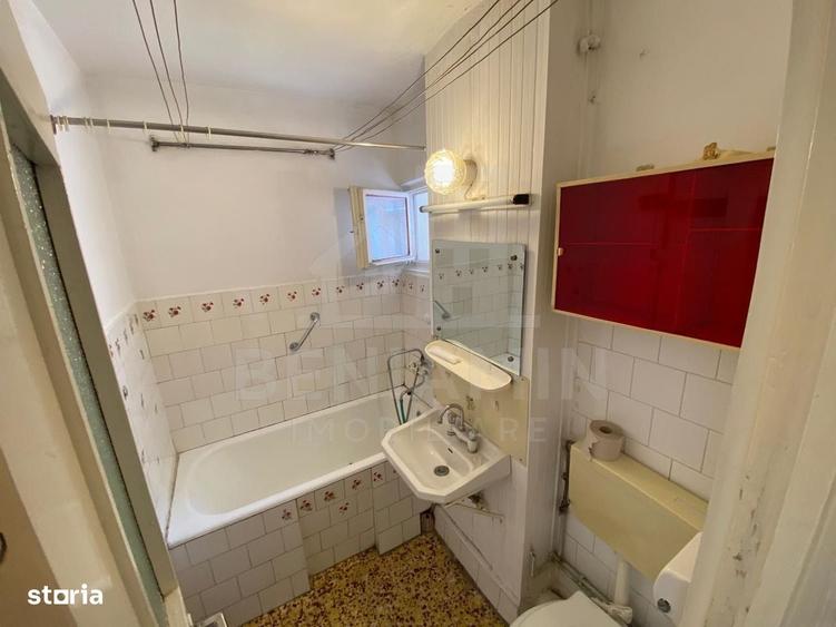 Apartament cu 3 camere semidecomandat în Griviței