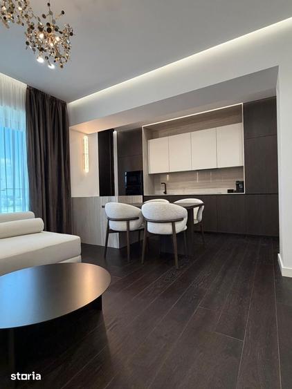 Apartament cu 4 camere, mobilat în Central