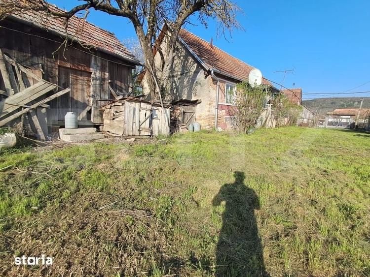 Casă cu 4 camere cu Teren 15000 Mp în Bichiș