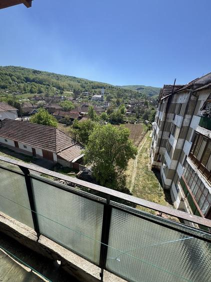Apartament cu 2 camere decomandat în Șuncuiș