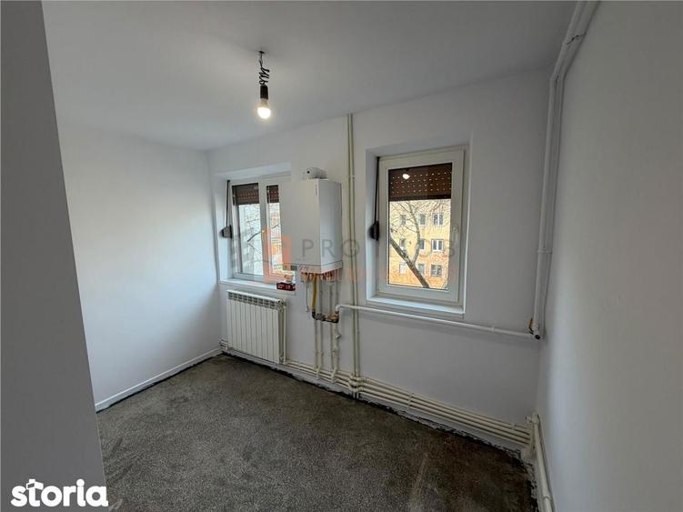 Apartament 3 camere cf 2 decomandat Zona Micro 14 - 3