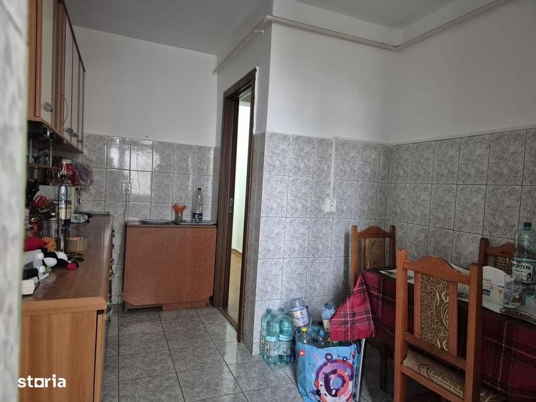 Apartament cu 3 camere decomandat în Alecu Russo