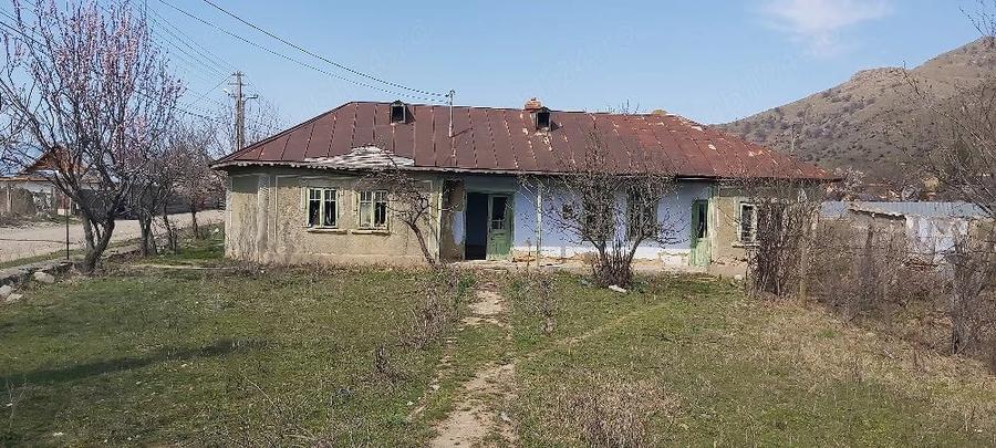 Teren de 1534 mp, în Greci