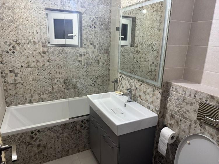 Apartament cu 3 camere decomandat în Popoveni