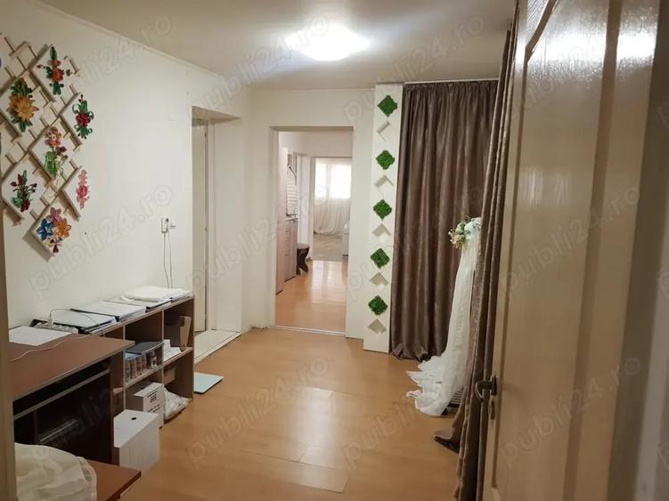 Casă cu 7 camere cu Teren 311 Mp în Central