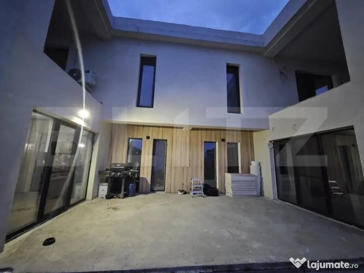 Casă cu 2 camere cu Teren 315 Mp în Dumbrăvița