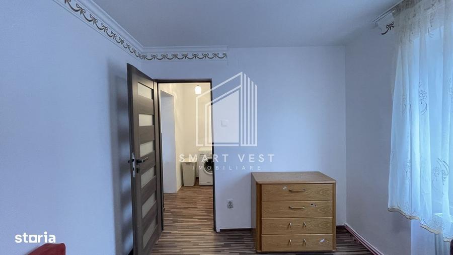 Apartament cu 2 camere semidecomandat în Botizului