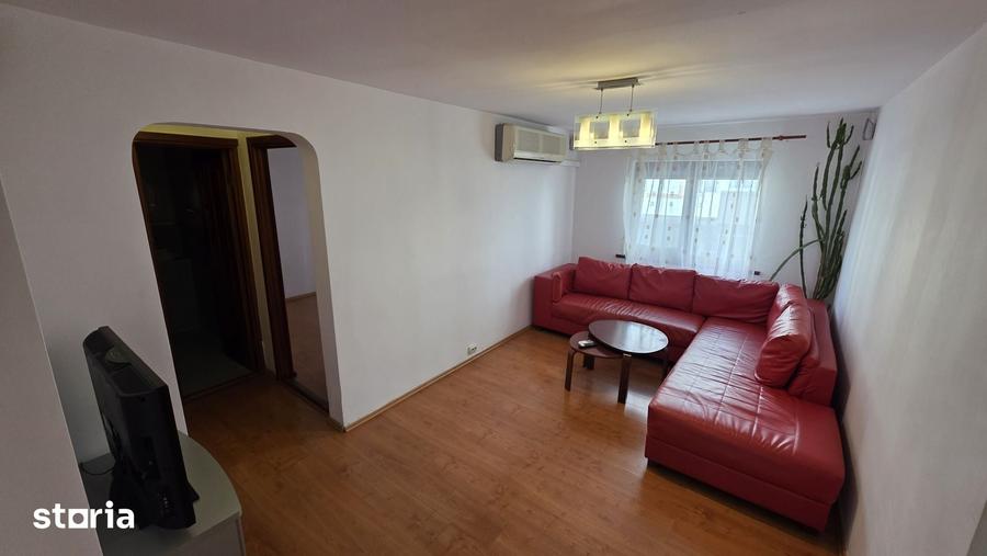 Apartament cu 4 camere în Est