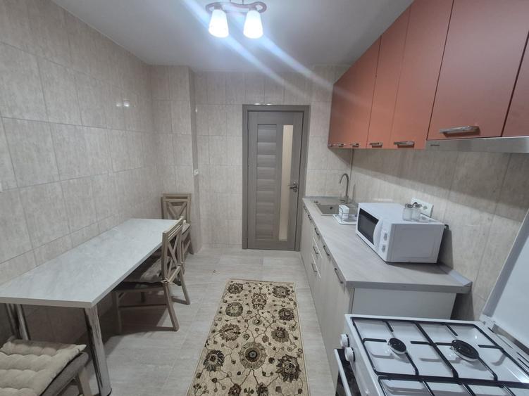 Apartament cu 2 camere decomandat, mobilat în Dacia