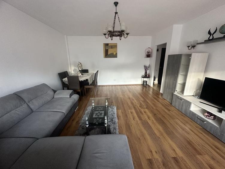 Apartament cu 2 camere decomandat în Prelungirea Ghencea